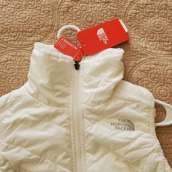 North Face Reversible Vest - Picture 3 of 9